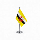 Drapeau bureau de Brunei modèle Argent avec mât et socle en acier inoxydable