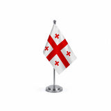 Drapeau Bureau de la Géorgie modèle Argent avec mât et socle en acier inoxydable