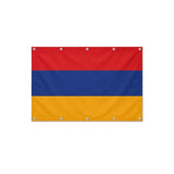 Drapeau de l'Arménie format S en polyester avec dix œillets