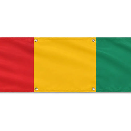 Drapeau guinée polyester résistant usage extérieur 8 œillets