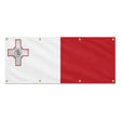 Drapeau malte polyester résistant avec huit œillets