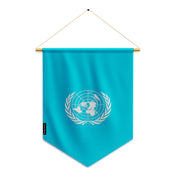 Fanion drapeau nations unies en polyester à suspendre