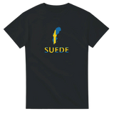 T-shirt drapeau suède en carte - pixelforma