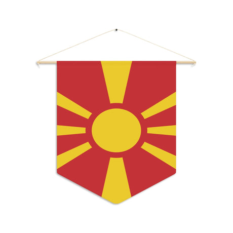 Fanion Drapeau de la Macédoine du Nord à suspendre en polyester - Pixelforma 